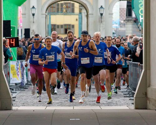 Fit an den Start: So gelingt deine Vorbereitung auf den Firmenlauf